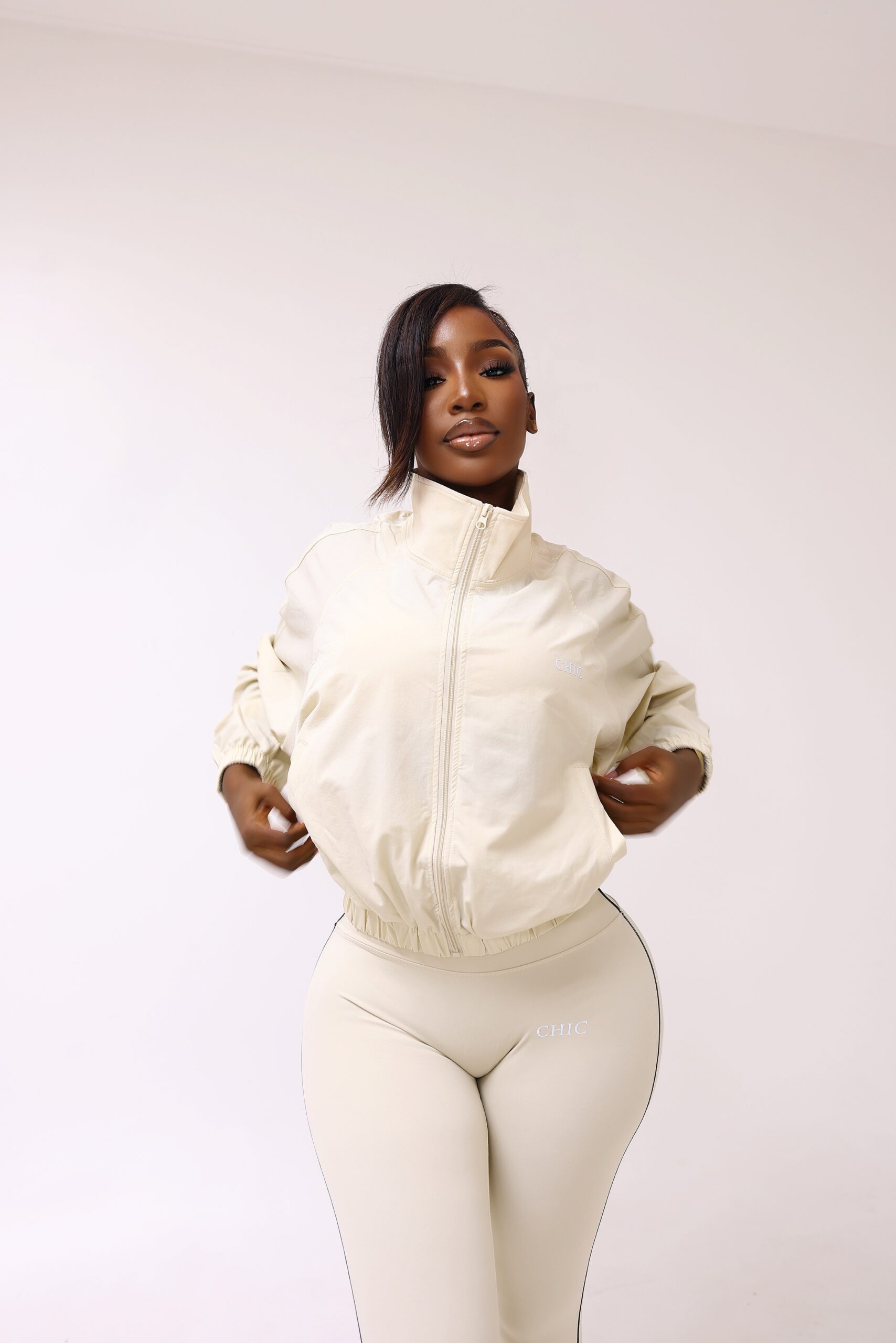 Halo Set (Beige) - Image 22