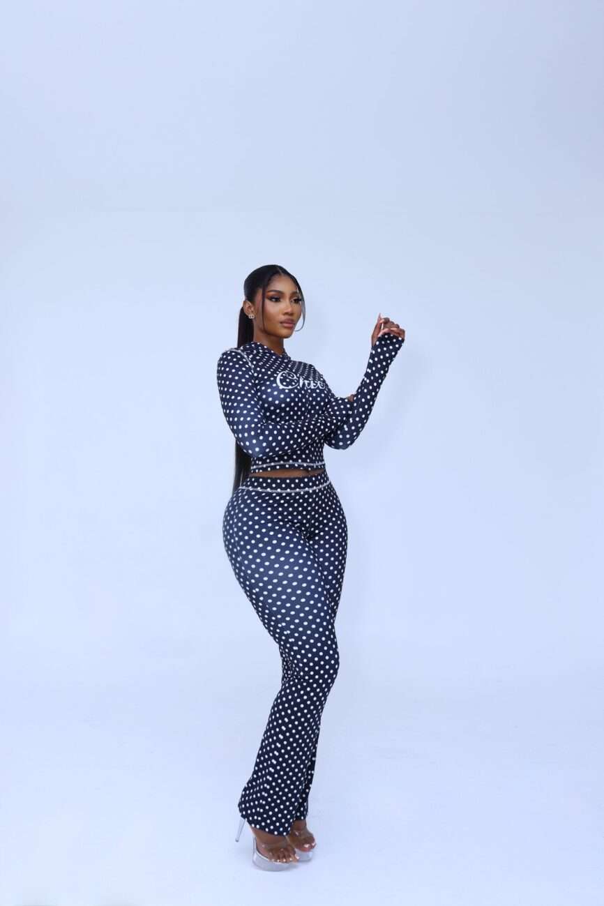Milan spot black and white polka dot