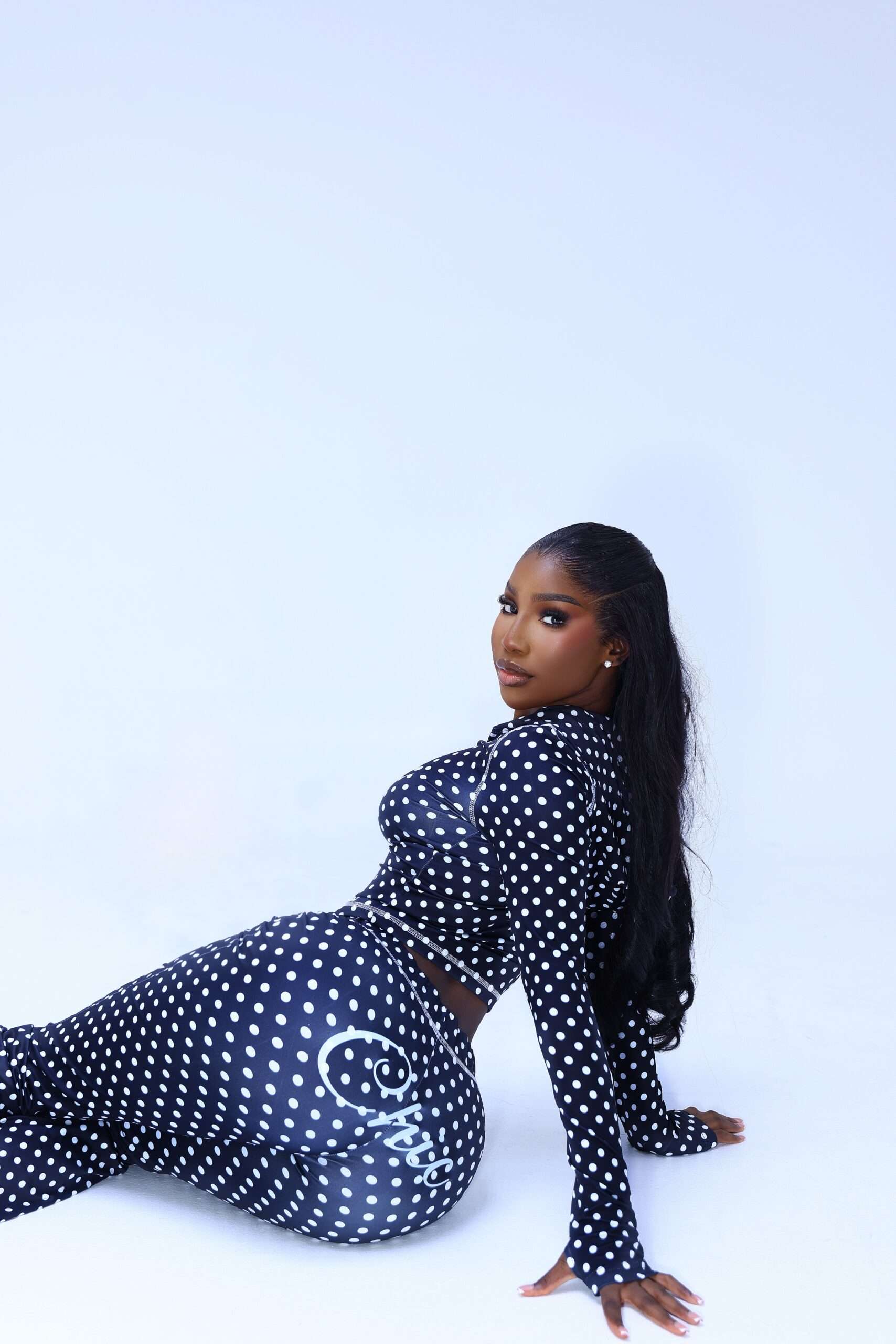 Milan spot black and white polka dot - Image 8